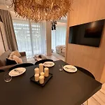 Shelter Luxury Lejlighed