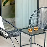 Shelter Luxury Lejlighed