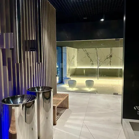 Shelter Luxury 아파트 *
