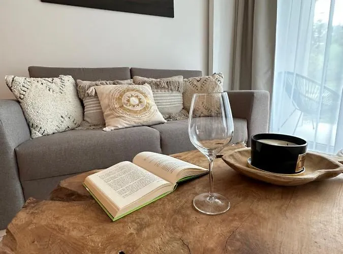 דירה Shelter Luxury