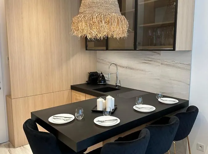 Shelter Luxury דירה רוגובו